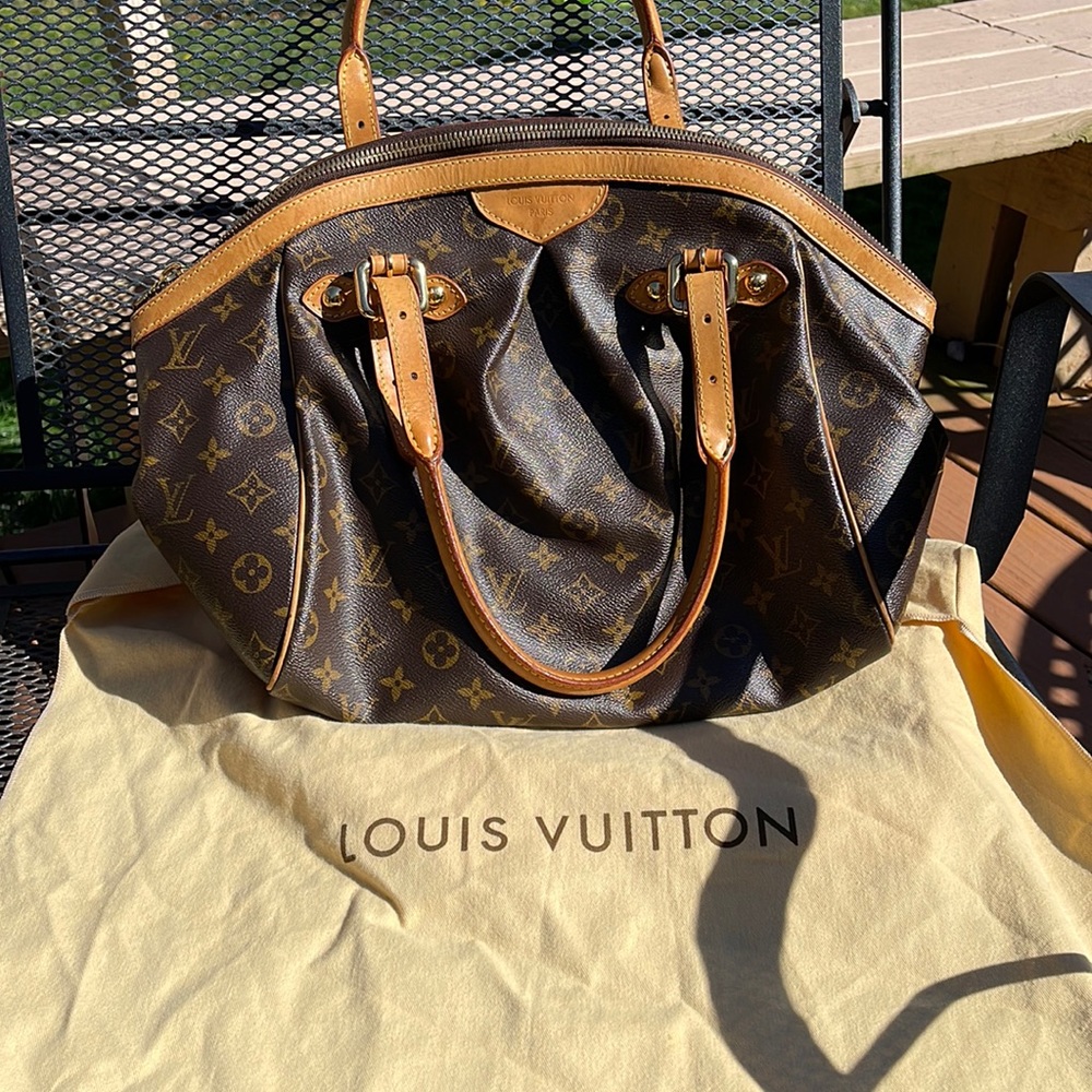 Louis Vuitton Tivoli